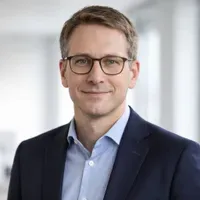 Steffan Grund, Insurance specialist (Versicherungsfachmann BWV)